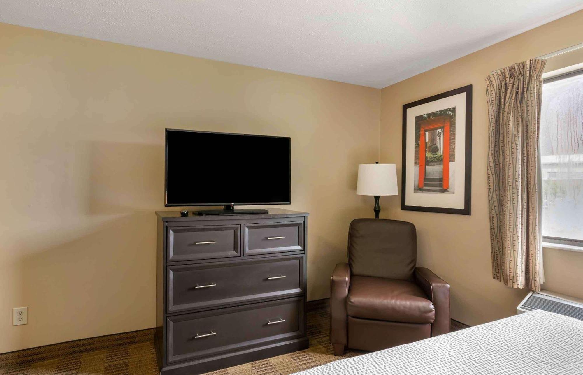 Extended Stay America Select Suites - Atlanta - Kennesaw Chastain Rd Ngoại thất bức ảnh
